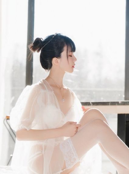 年轻的女房东hd中文字幕