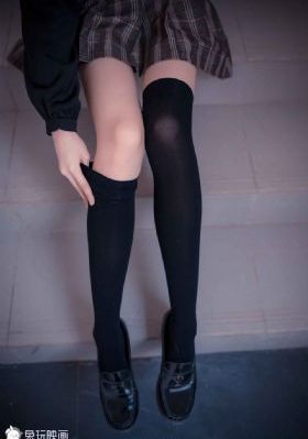 女子废品站买下已故科学家手稿