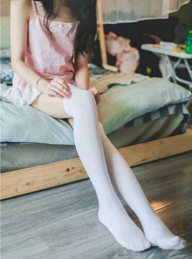 珠帘玉幕赵露思