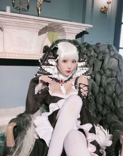 范丞丞方未正面回应恋情传闻